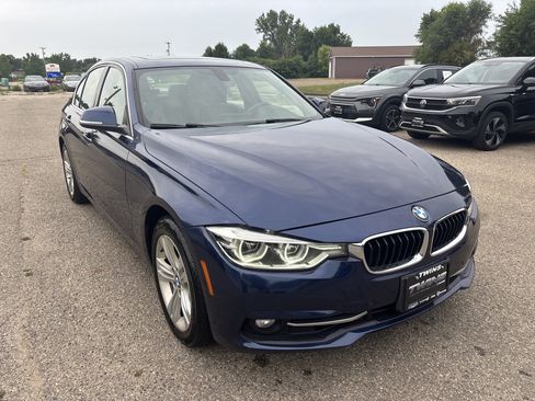 Used 2018 BMW 330i xDrive Sedan AWD/4WD image 1