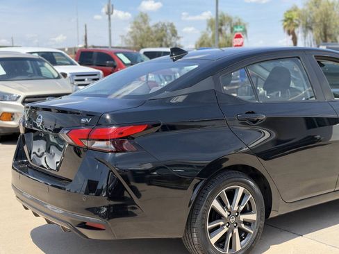 Used 2021 Nissan Versa SV FWD image 17