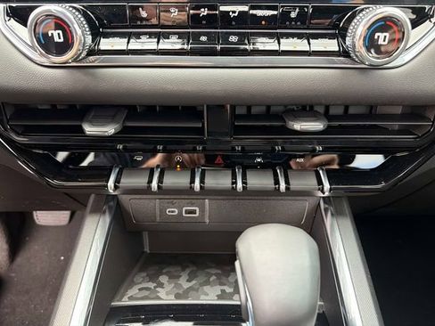 New 2026 GMC Canyon Elevation w/ Convenience Package RWD image 24