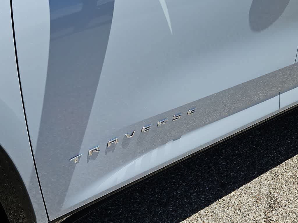 New 2026 Chevrolet Traverse High Country FWD image 11