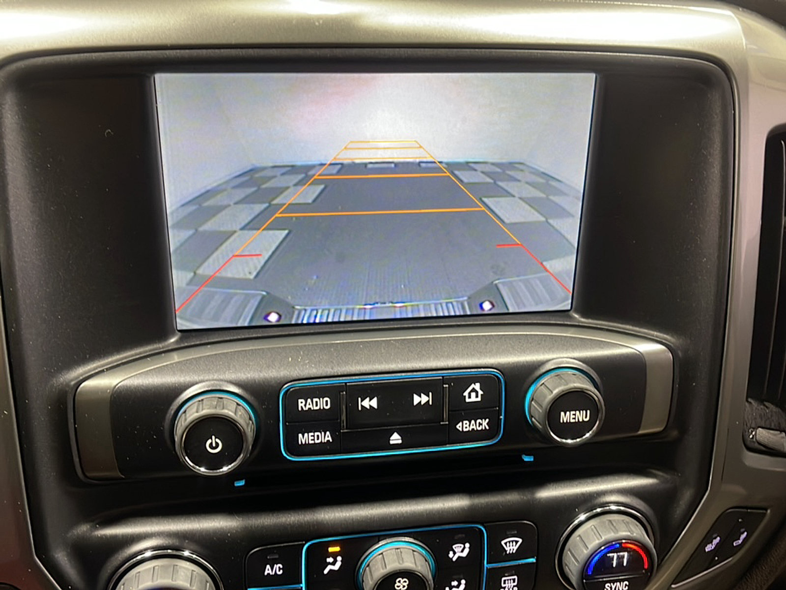 Used 2015 Chevrolet Silverado 1500 LTZ AWD/4WD image 9