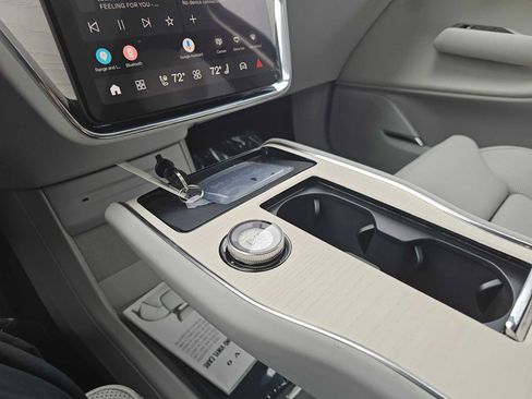 New 2026 Volvo EX90 Ultra image 26