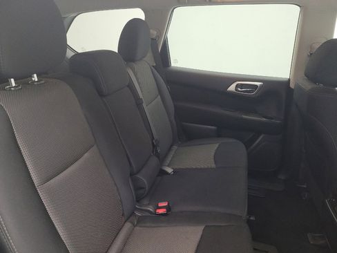 Used 2017 Nissan Pathfinder SV AWD/4WD image 19