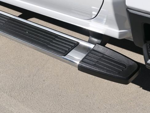 Used 2024 Chevrolet Silverado 2500 LT image 11