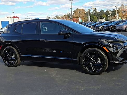 New 2026 Chevrolet Equinox EV RS image 6