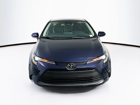 Used 2026 Toyota Corolla LE FWD image 2