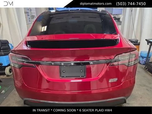 Used 2024 Tesla Model X Plaid image 5