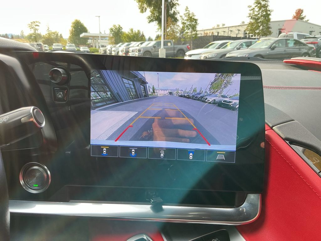Used 2020 Chevrolet Corvette Stingray Preferred Cpe w/ 2LT Preferred Equipment Group RWD image 16