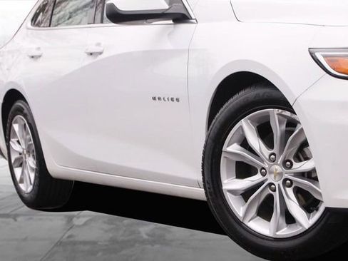 Used 2024 Chevrolet Malibu LT image 3