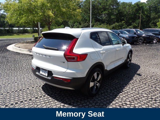 Used 2019 Volvo XC40 T5 Momentum AWD/4WD image 7