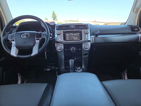 Used 2016 Toyota 4Runner SR5 Premium AWD/4WD image 18