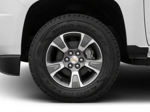 Used 2017 Chevrolet Colorado Z71 image 14