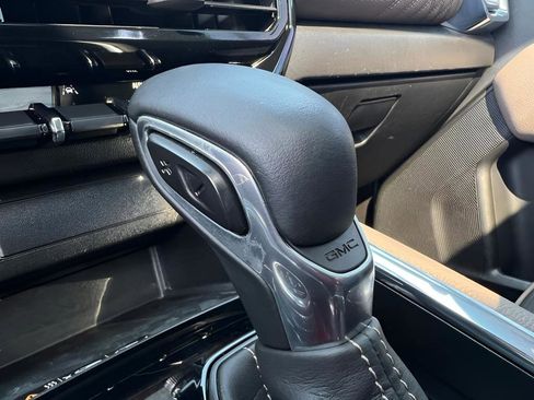 Used 2023 GMC Canyon Denali image 60