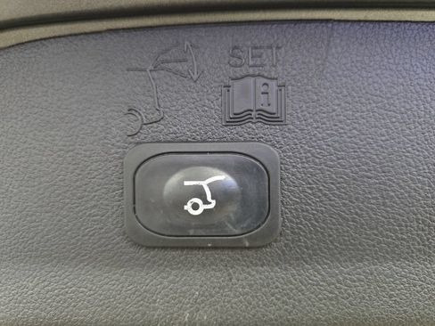 Used 2014 Ford Escape Titanium w/ Equipment Group 401A AWD/4WD image 13