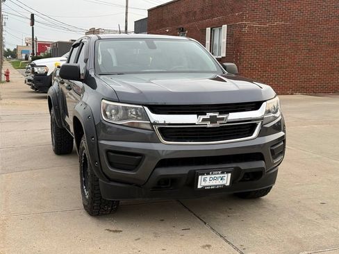 Used 2016 Chevrolet Colorado W/T w/ WT Convenience Package AWD/4WD image 3