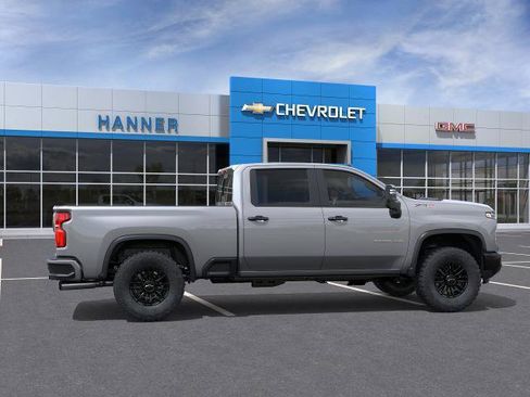 New 2026 Chevrolet Silverado 2500 ZR2 AWD/4WD image 5