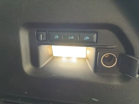 Used 2020 Ford Explorer Limited image 13