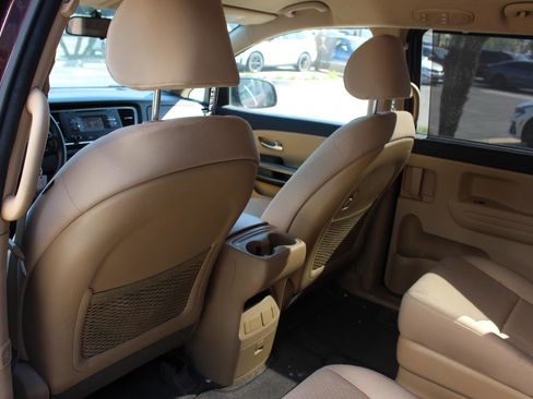 Used 2016 Kia Sedona LX w/ Option Group 020 image 31