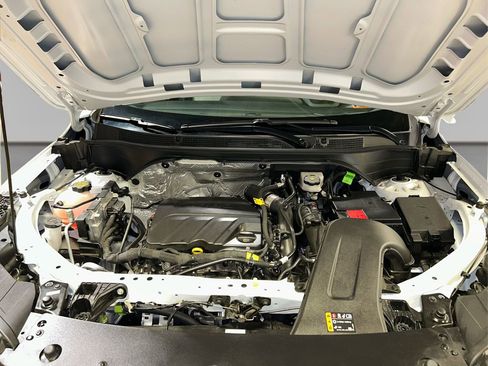 Used 2025 Chevrolet Trax LS image 14