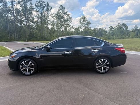 Used 2016 Nissan Altima 2.5 SR FWD image 8