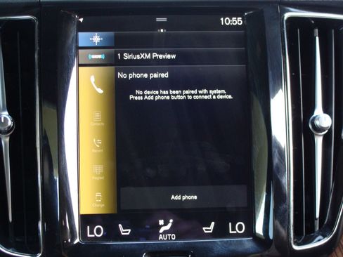 Used 2021 Volvo XC60 T5 Momentum w/ Premium Package AWD/4WD image 18