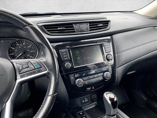 Used 2019 Nissan Rogue SV w/ Sun & Sound Touring Package AWD/4WD image 8