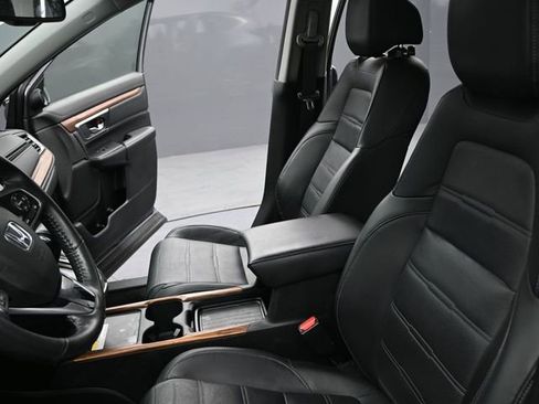 Used 2021 Honda CR-V Touring image 16