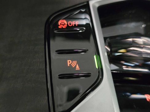 New 2026 BMW X7 xDrive40i w/ Executive Package AWD/4WD image 36