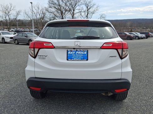 Used 2022 Honda HR-V LX image 5