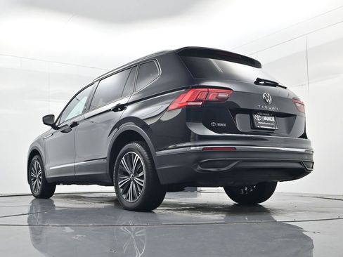 Used 2024 Volkswagen Tiguan SE FWD image 48