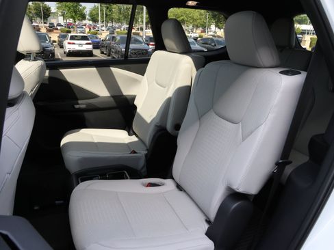 Certified 2025 Lexus TX 350 AWD w/ Technology Package image 37