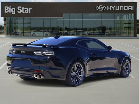Used 2023 Chevrolet Camaro ZL1 RWD image 4