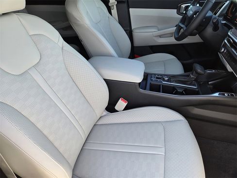 New 2026 Kia Sorento S image 10