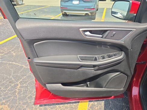 Used 2024 Ford Edge SEL AWD/4WD image 6
