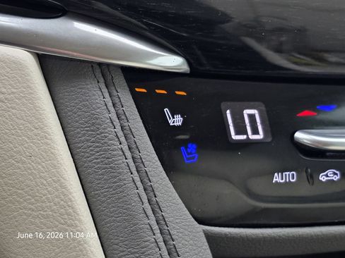 Used 2023 Cadillac XT6 Premium Luxury w/ Technology Package FWD image 26