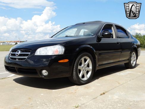 Used 2002 Nissan Maxima SE image 3