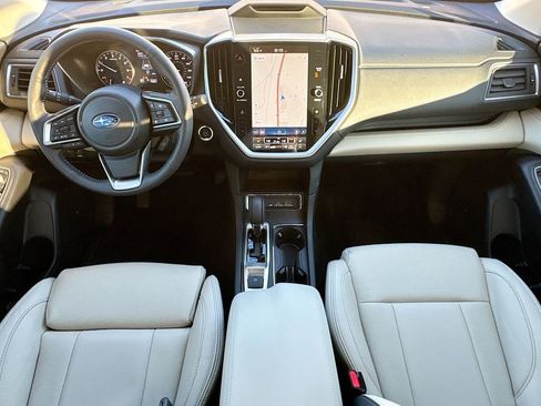 Certified 2025 Subaru Ascent Limited image 31