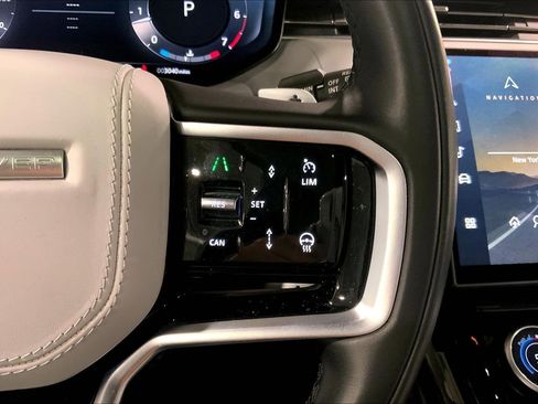 Used 2023 Land Rover Range Rover Sport SE image 24