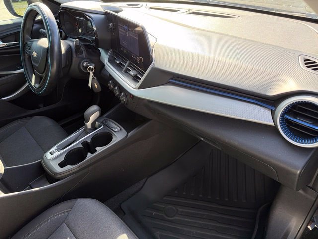 Used 2024 Chevrolet Trax LS w/ Driver Confidence Package FWD image 9