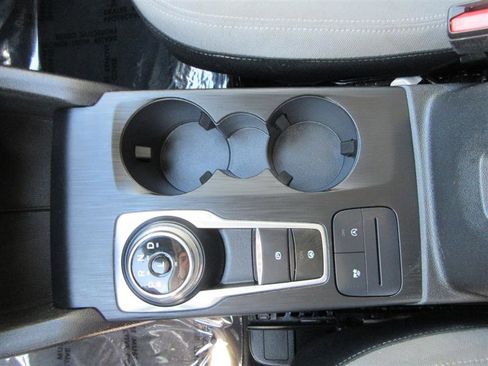 Used 2022 Ford Escape SE AWD/4WD image 17