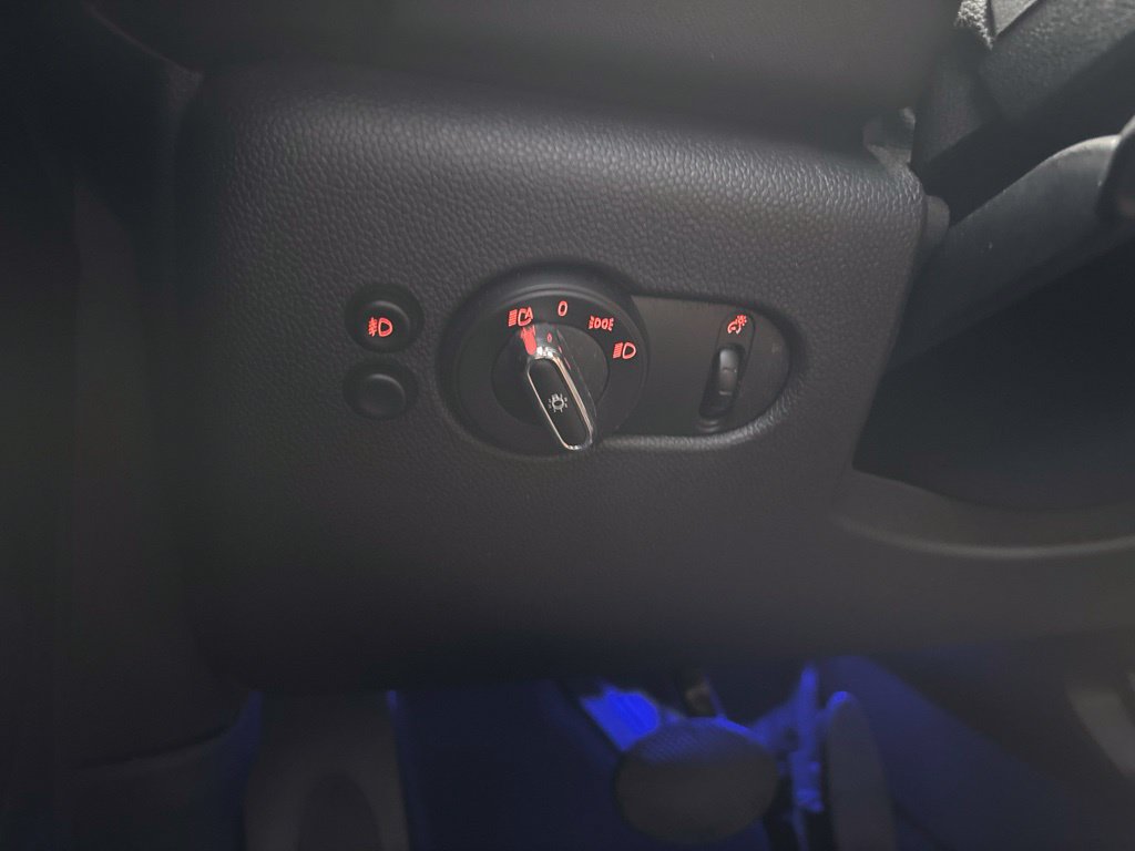 Used 2018 MINI Cooper S FWD image 27