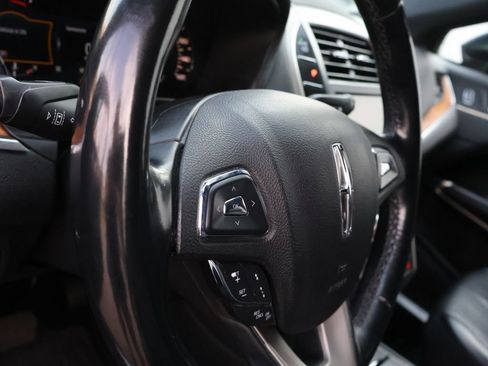 Used 2017 Lincoln MKC Reserve FWD image 18