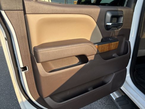 Used 2018 GMC Sierra 1500 SLT w/ SLT Premium Package RWD image 21