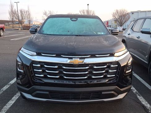 New 2026 Chevrolet Equinox LT w/ Convenience Package II image 2