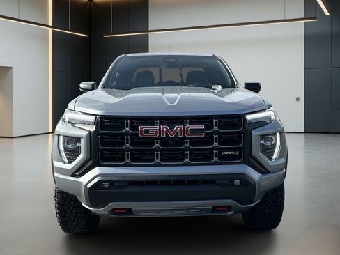 Used 2024 GMC Canyon AT4 w/ AT4 Premium Package AWD/4WD image 8