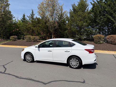 Used 2019 Nissan Sentra S image 3