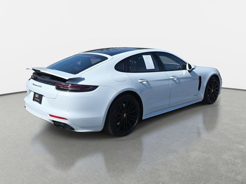 Used 2020 Porsche Panamera GTS image 5