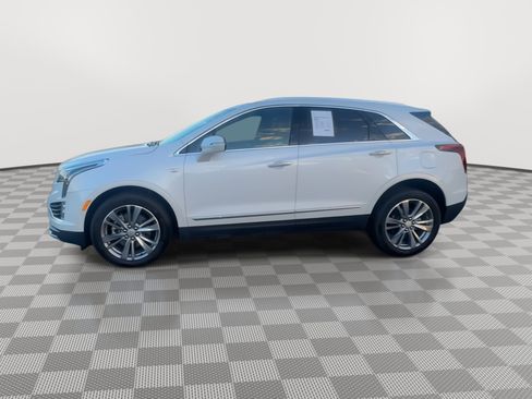 Used 2025 Cadillac XT5 Premium Luxury image 5