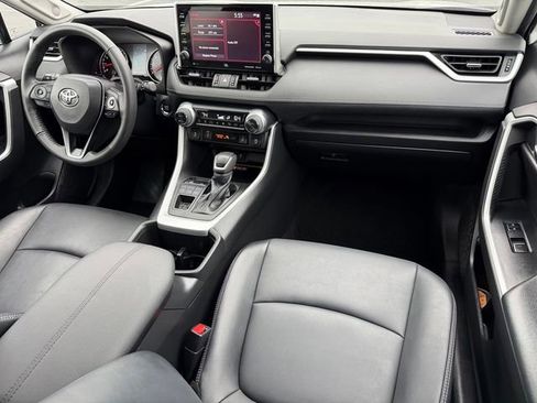 Certified 2022 Toyota RAV4 XLE Premium AWD/4WD image 34