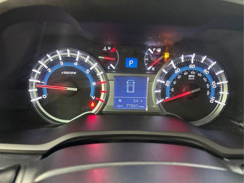 Used 2016 Toyota 4Runner SR5 AWD/4WD image 23